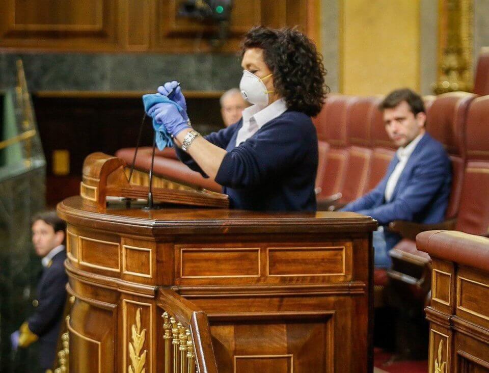Cleaning Spanish Congress