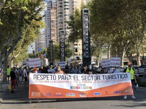 Protest in Benidorm in support of the tourism sector