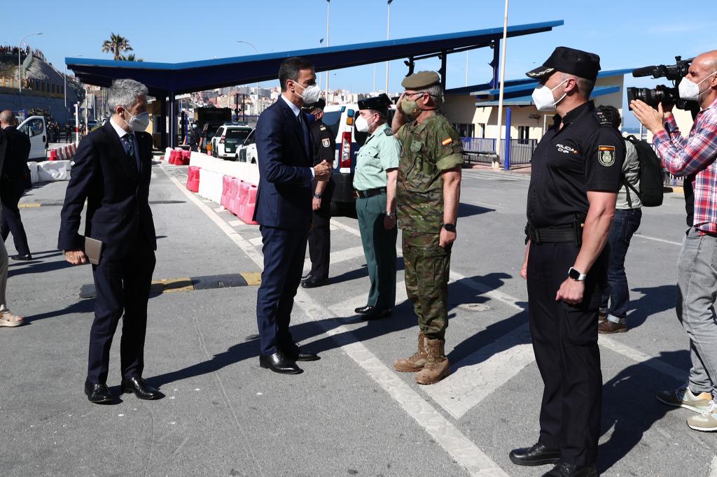 Spanish PM Pedro Sánchez and Interior Minister Fernando Grande-Marlaska, arriving in Ceuta