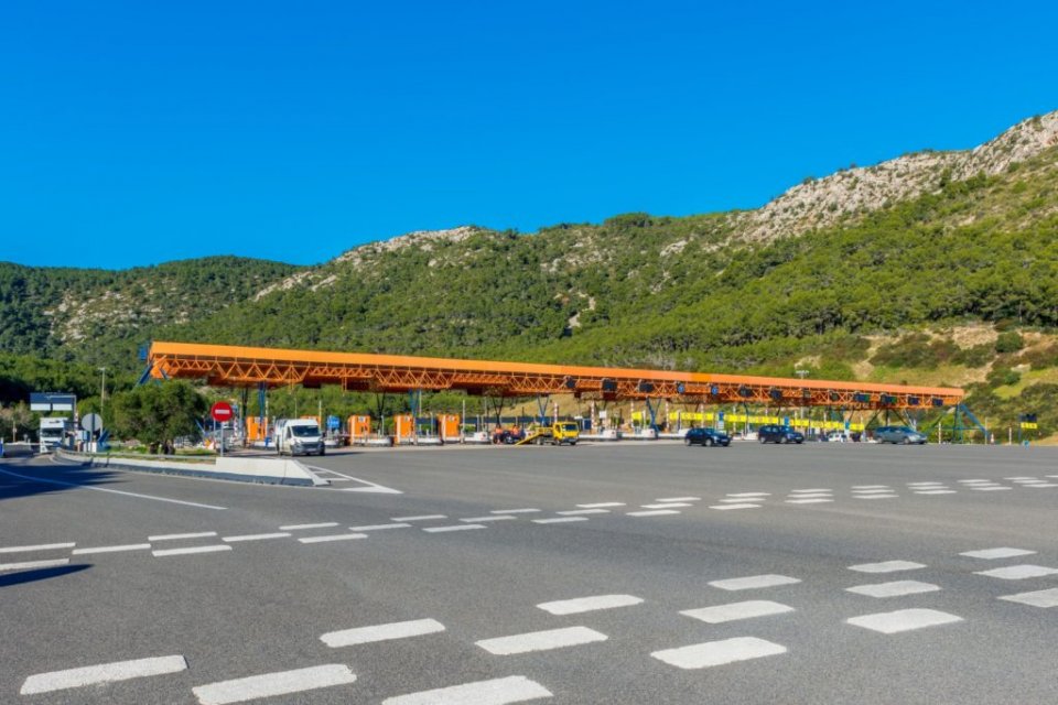 The toll gate at Vallcarca.