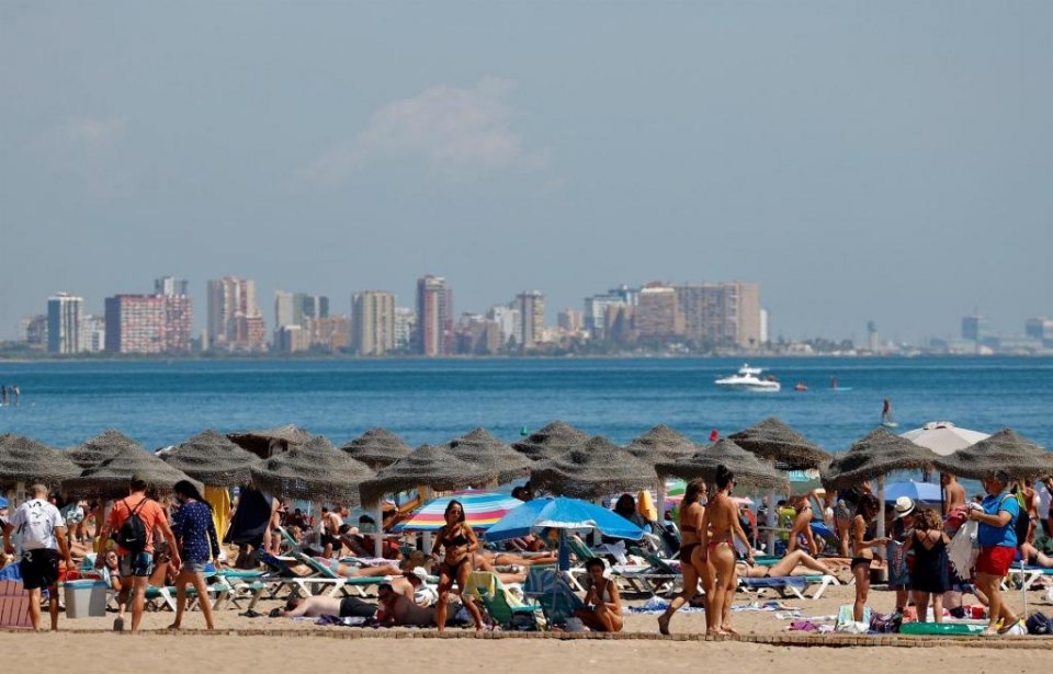 Beach image from the Valencia Region.