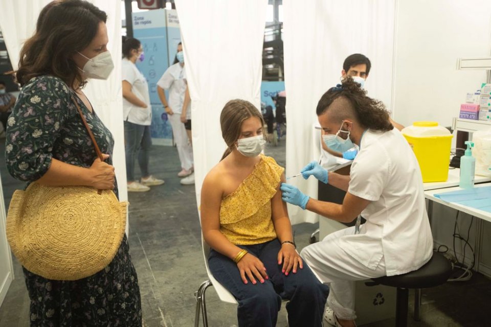 Catalonia has now started to vaccinate people born between 2006 and 2009 and who have already turned 12 years old.