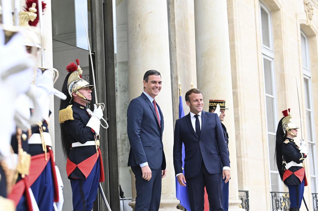 Pedro Sánchez meeting with Emmanuel Macron