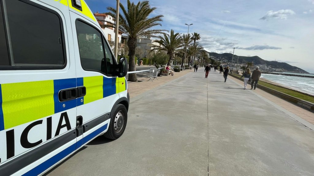 A Police vehicle on the Sitges promenade