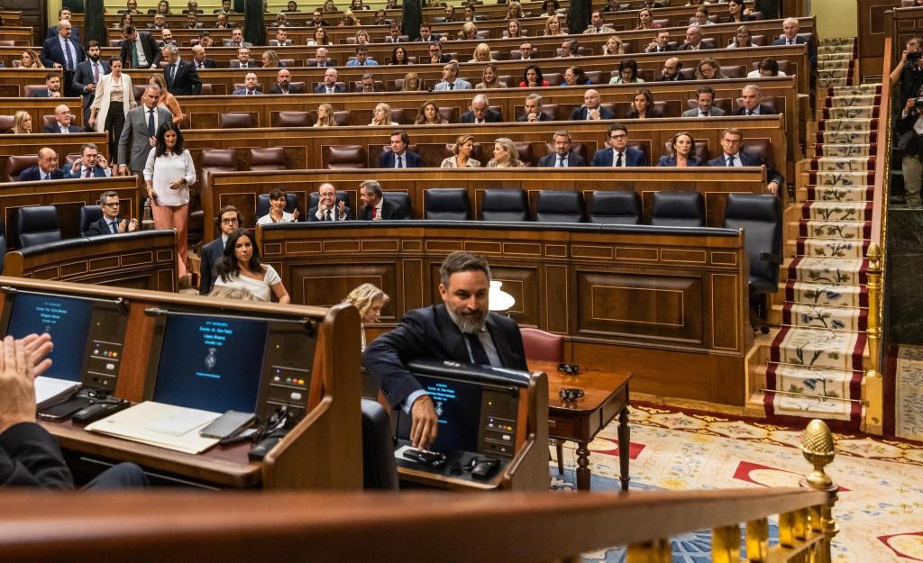Spain allows MPs to speak Catalan, Basque and Galician in Parliament ...