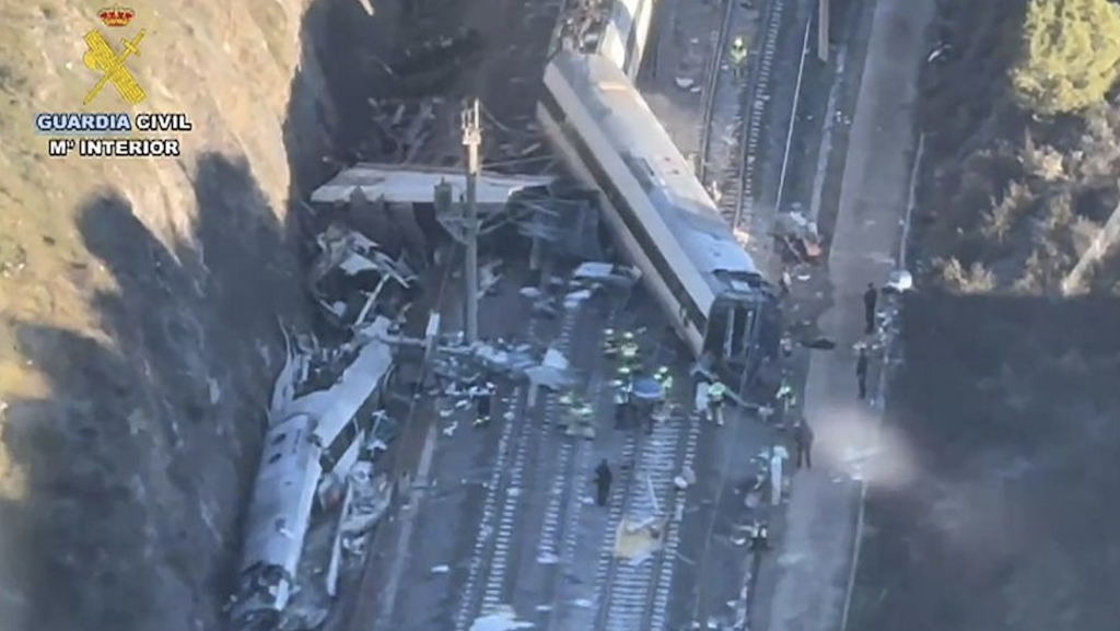 RENFE president: human error ‘practically ruled out’ as cause of high-speed train collision in Andalusia