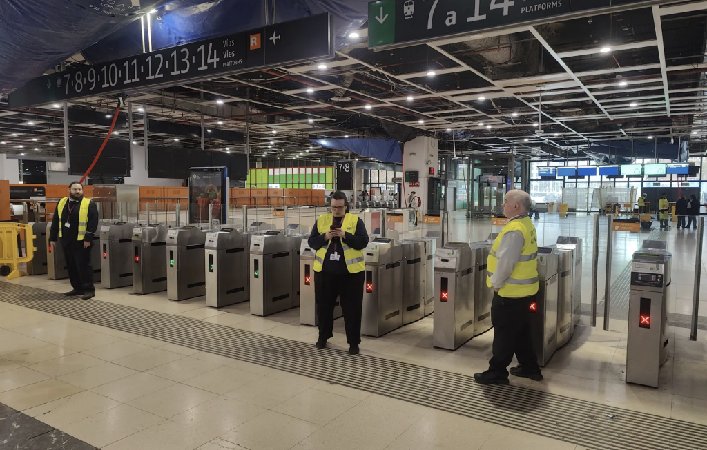 All commuter and regional trains suspended in Catalonia ‘until safety of citizens can be guaranteed’