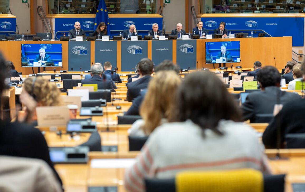 European Parliament MPs give preliminary approval to ‘return hubs’ for migrants