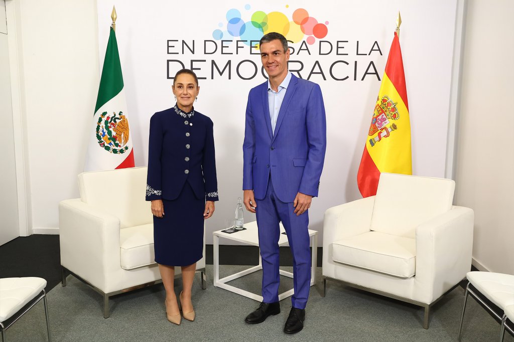 Mexico and Spain move to heal ties in landmark visit, easing colonial-era dispute
