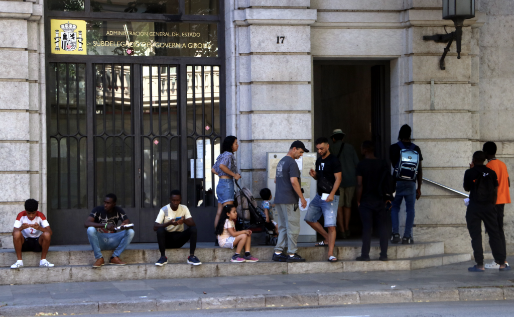 Spain to commence mass regularisation of undocumented migrants