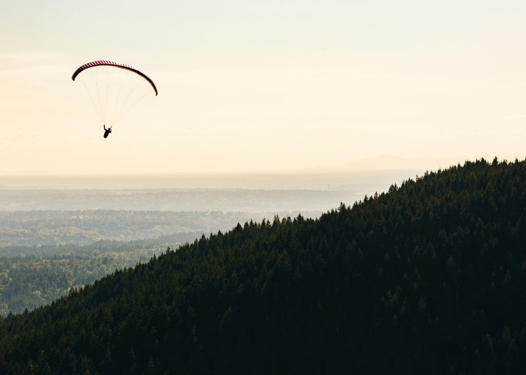 British paraglider dies after collision with power lines in Catalonia